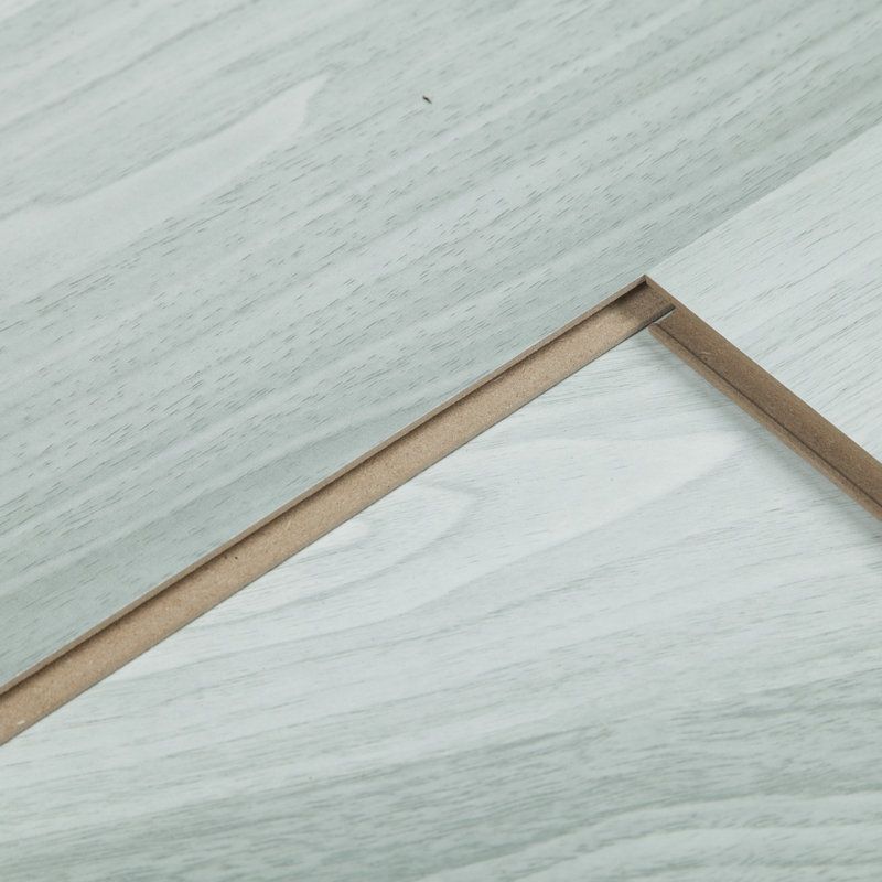 أرضيات مصفحة 8 مم AC3