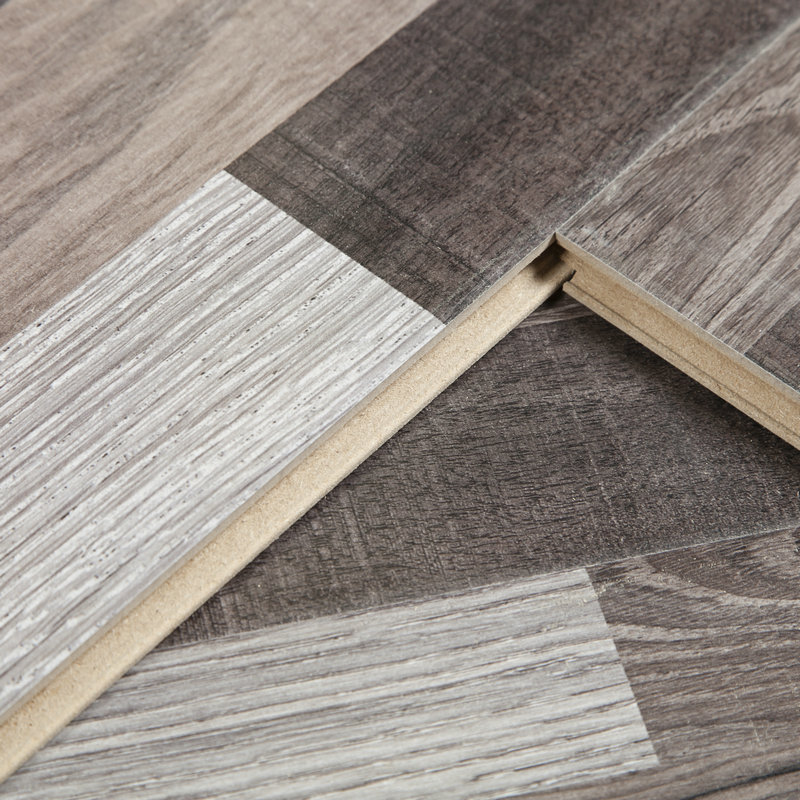 أرضيات بتقنية ألمانية 12 مم