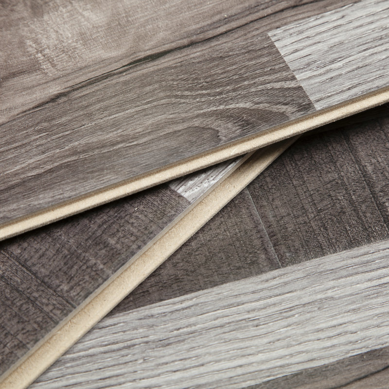 أرضيات بتقنية ألمانية 12 مم