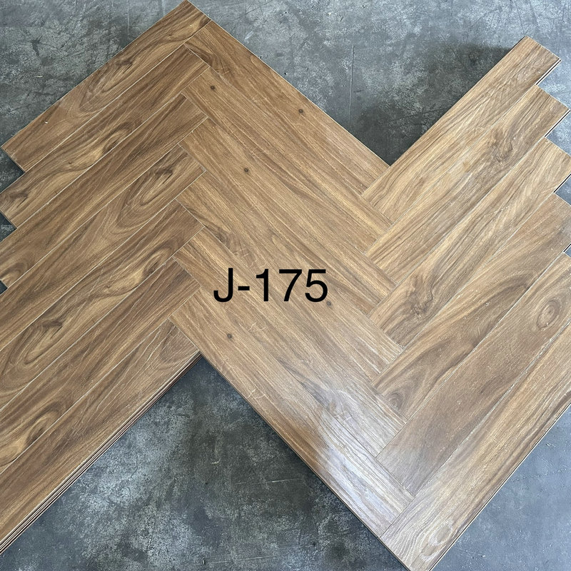 أرضيات AC4 فئة 33 10 مم