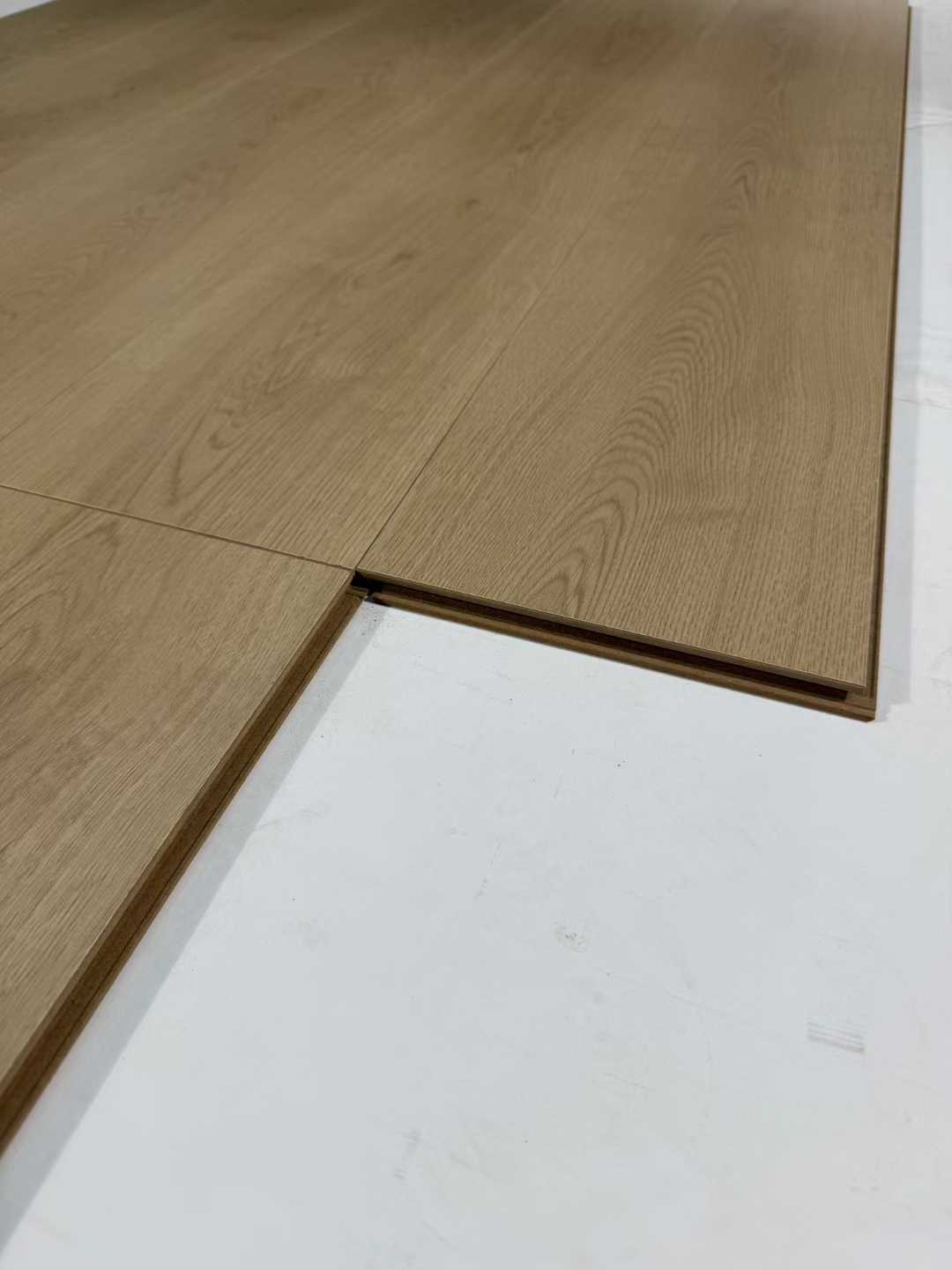 کفپوش لمینت ضد آب