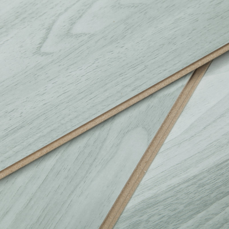 أرضيات مصفحة 8 مم AC3