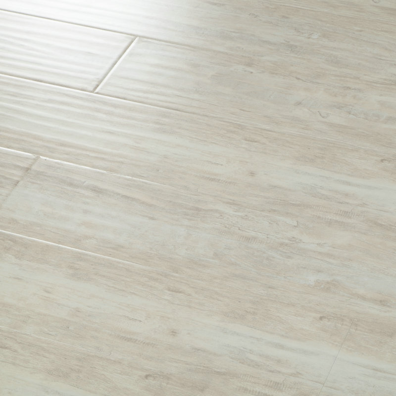 الأرضيات الخشبية عالية الكثافة