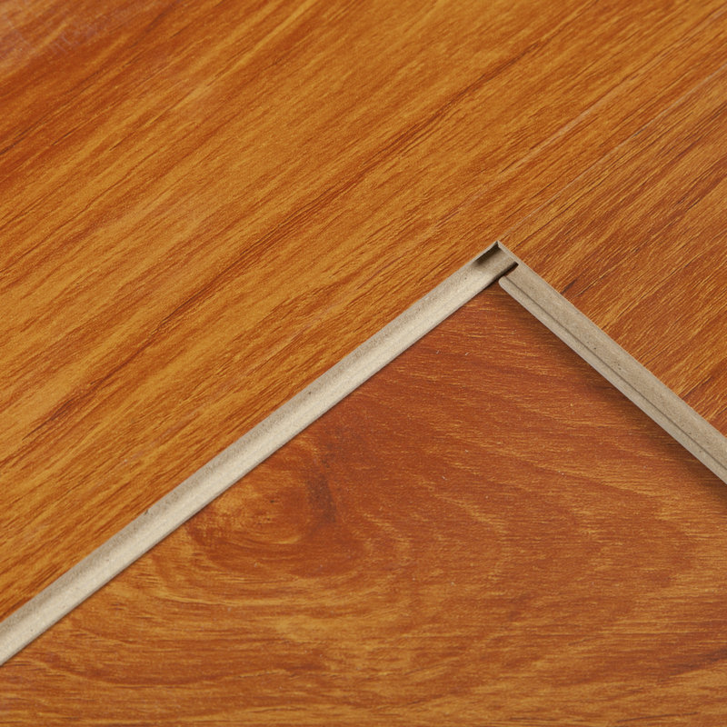 أرضيات مصفحة بتقنية ألمانية