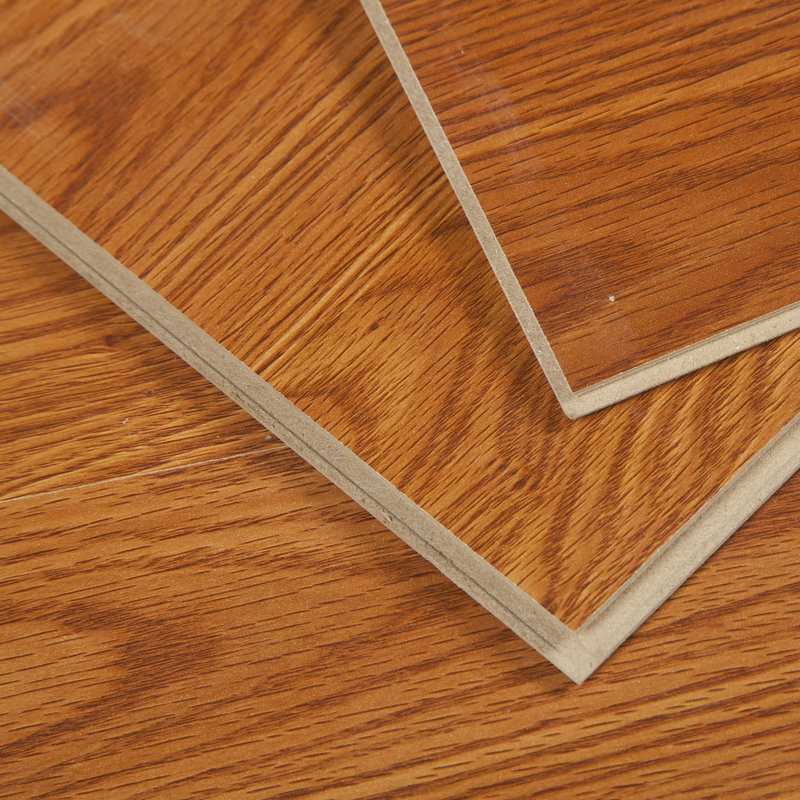 أرضيات سهلة التركيب 8 مم